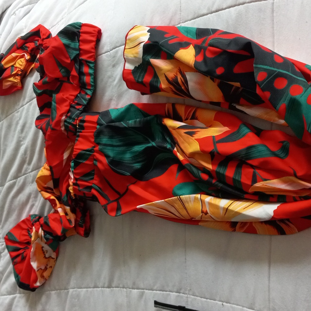 2 peice maxi skirt set  size 1x very nice never worn